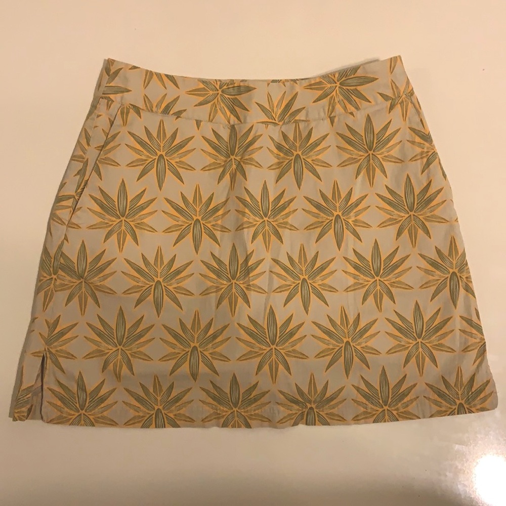 ExOfficio Women’s skort, size 6